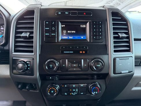 Used 2017 Ford F550 4x4 Crew Cab Super Duty image 17