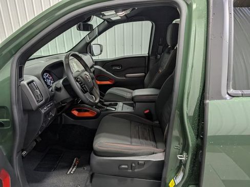 Used 2025 Nissan Frontier PRO-4X w/ Pro Convenience Package AWD/4WD image 15