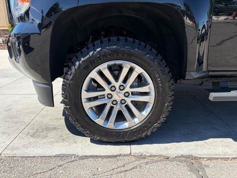 Used 2015 GMC Canyon SLT AWD/4WD image 25
