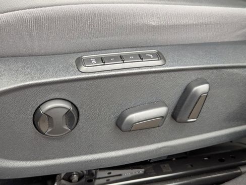 Used 2023 Volkswagen ID.4 Pro S Plus AWD/4WD image 26