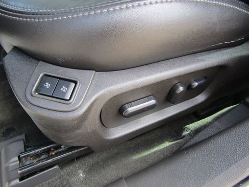 Used 2015 Ford Taurus SHO w/ Equipment Group 401A AWD/4WD image 27