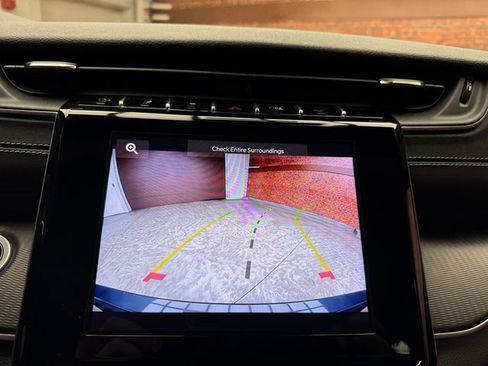 Used 2023 Jeep Grand Cherokee Altitude image 21