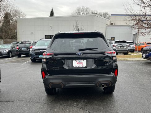 Used 2025 Subaru Forester Sport image 4