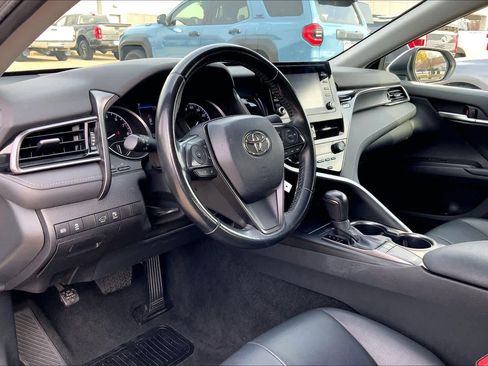 Used 2024 Toyota Camry SE image 31