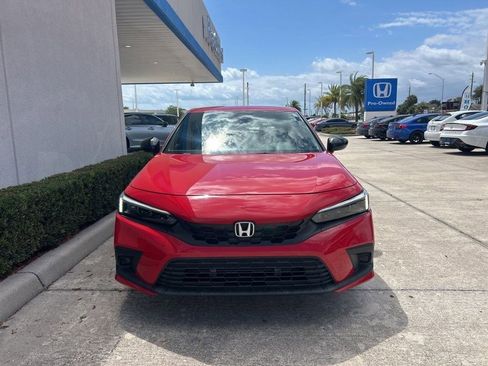 Used 2023 Honda Civic Sport image 2