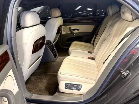 Used 2015 Bentley Flying Spur V8 image 37