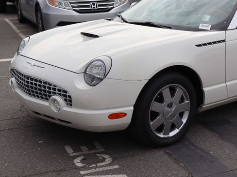 Used 2002 Ford Thunderbird RWD image 6