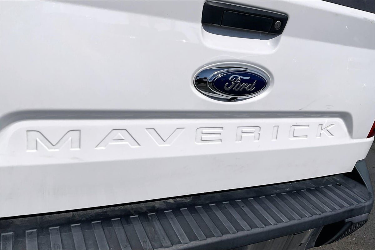 Used 2022 Ford Maverick XL FWD image 8