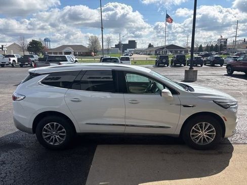 Used 2024 Buick Enclave Essence w/ Trailering Package, 5000 lbs. FWD image 8
