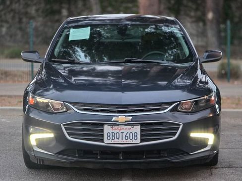 Used 2017 Chevrolet Malibu LT w/ Sport Package FWD image 24