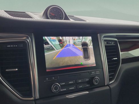 Used 2017 Porsche Macan GTS image 16