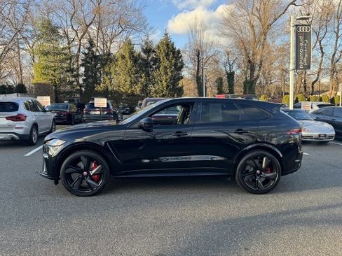 Used 2022 Jaguar F-PACE SVR image 7