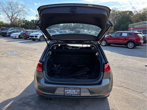 Used 2017 Volkswagen Golf Wolfsburg Edition image 44