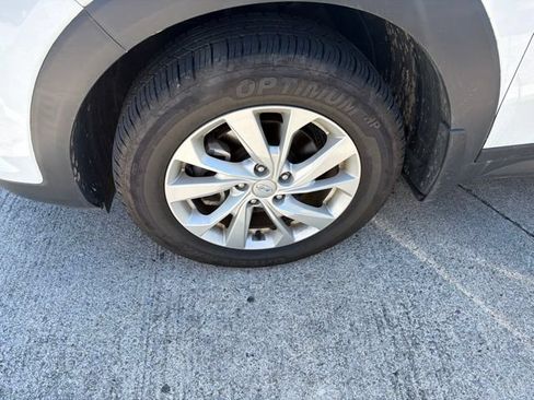 Used 2021 Hyundai Tucson SE AWD/4WD image 9
