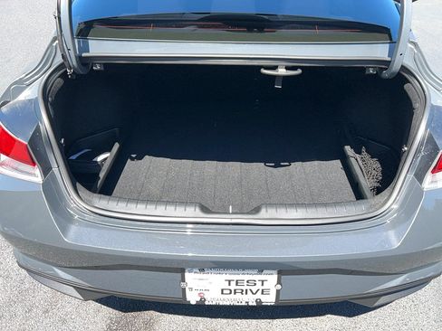 Used 2023 Hyundai Elantra SEL w/ Convenience Package FWD image 28