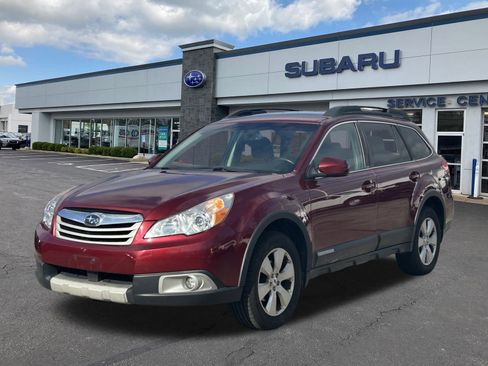 Used 2012 Subaru Outback 2.5i Limited w/ Moonroof Pkg image 3