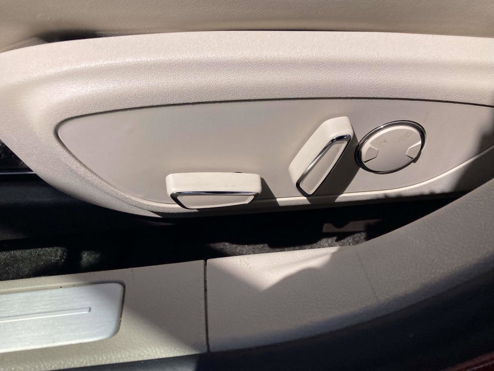 Used 2017 Lincoln MKZ Premiere FWD image 20