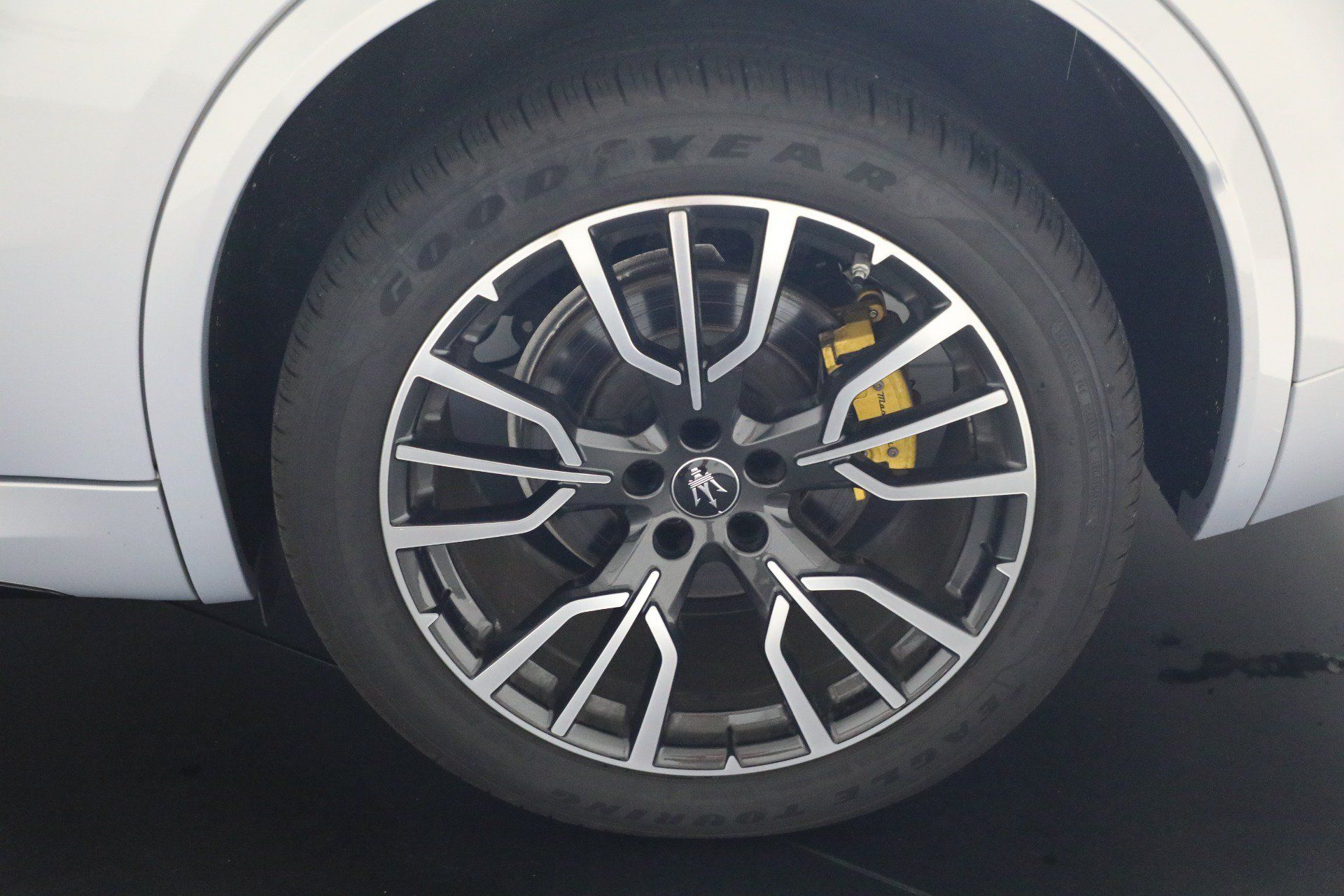 Certified 2023 Maserati Grecale Modena AWD/4WD image 24