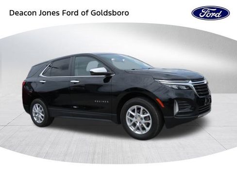 Used 2023 Chevrolet Equinox LT w/ Driver Convenience Package image 1