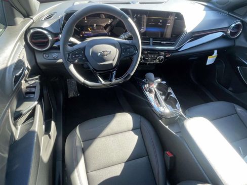 New 2026 Chevrolet Trax RS w/ Driver Confidence Package image 9