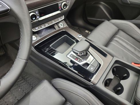 Used 2023 Audi Q5 2.0T Premium Plus w/ Premium Plus Package image 11