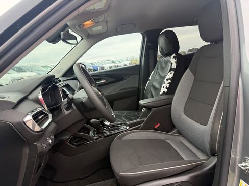 Used 2023 Chevrolet TrailBlazer LT w/ Convenience Package image 6