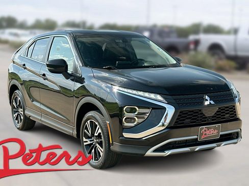 Used 2024 Mitsubishi Eclipse Cross SE image 1
