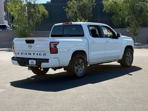 Certified 2025 Nissan Frontier SV w/ SV Convenience Package RWD image 6