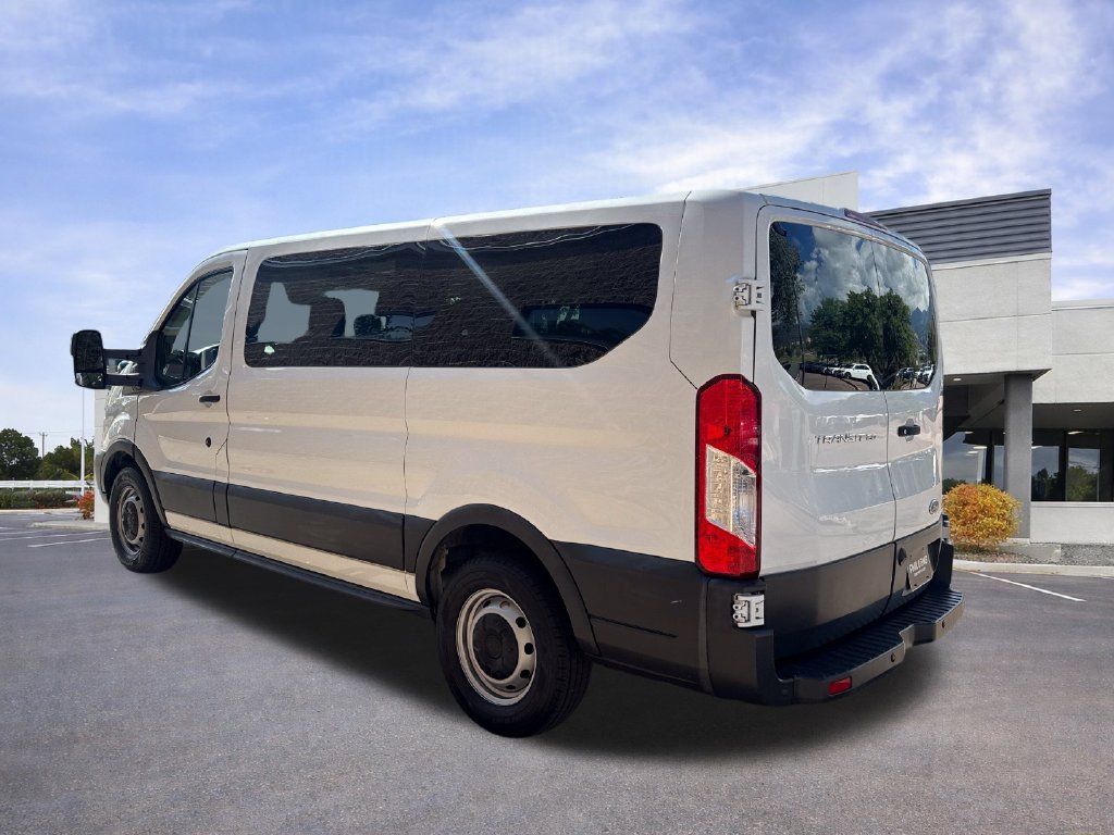 Used 2018 Ford Transit 150 XL RWD image 6