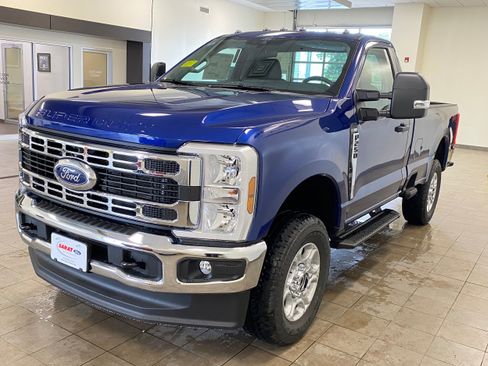 New 2026 Ford F250 XLT w/ FX4 Off-Road Package AWD/4WD image 4