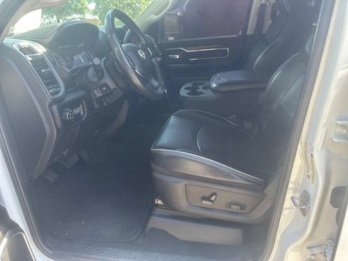 Used 2023 RAM 2500 Laramie AWD/4WD image 9