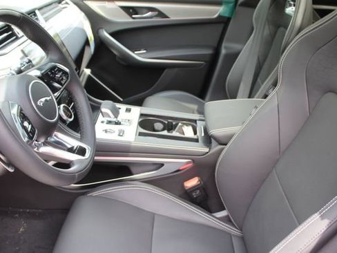 New 2026 Jaguar F-PACE R-Dynamic S image 19