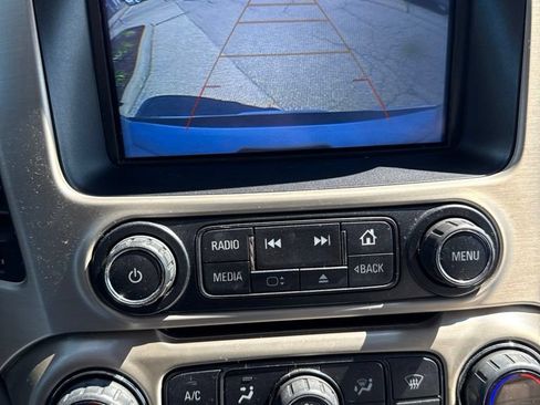 Used 2019 GMC Yukon XL Denali w/ Denali Ultimate Package AWD/4WD image 25