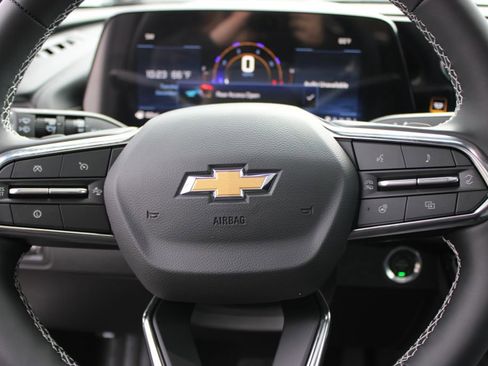 New 2026 Chevrolet Traverse LT w/ Sun and Wheel Package image 27