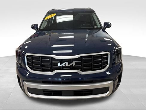 Used 2025 Kia Telluride S AWD/4WD image 2