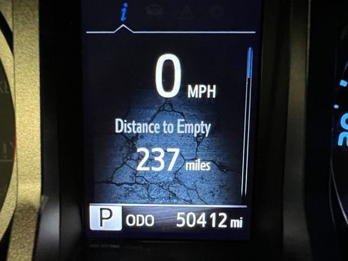 Used 2022 Toyota Tacoma TRD Off-Road AWD/4WD image 16