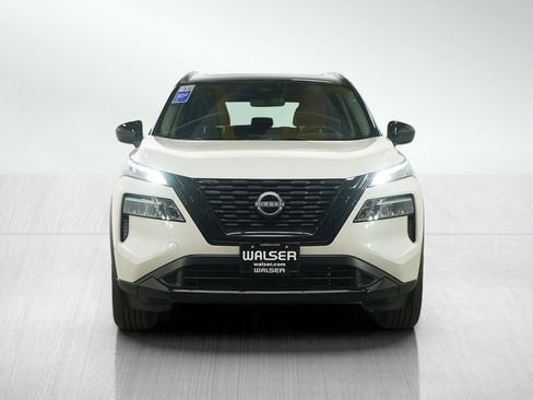 Used 2023 Nissan Rogue SV w/ SV Premium B Package image 8