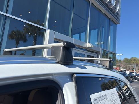 Used 2023 Audi Q5 e Premium Plus w/ Premium Plus Package image 32