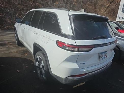 Used 2023 Jeep Grand Cherokee 4WD 4xe image 4