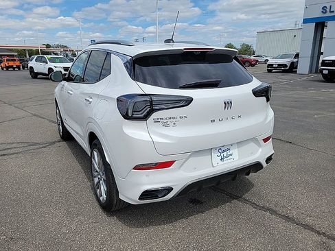 Used 2025 Buick Encore GX Avenir w/ Avenir Technology Package AWD/4WD image 7