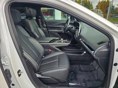 Certified 2024 Cadillac Lyriq Sport AWD/4WD image 11