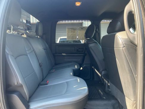 Used 2022 RAM 3500 Tradesman w/ Chrome Appearance Group AWD/4WD image 13
