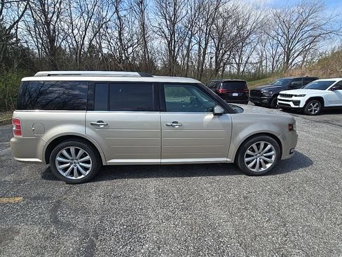 Used 2018 Ford Flex Limited w/ Equipment Group 303A image 9
