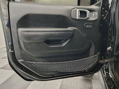 Used 2023 Jeep Gladiator Mojave image 20