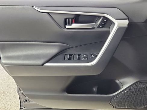 Used 2022 Toyota RAV4 XLE Premium FWD image 22