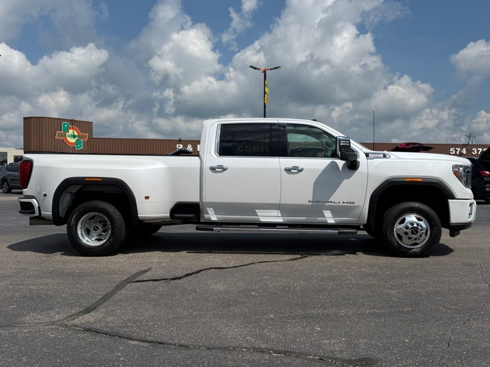 Used 2020 GMC Sierra 3500 Denali w/ Denali Ultimate Package AWD/4WD image 9