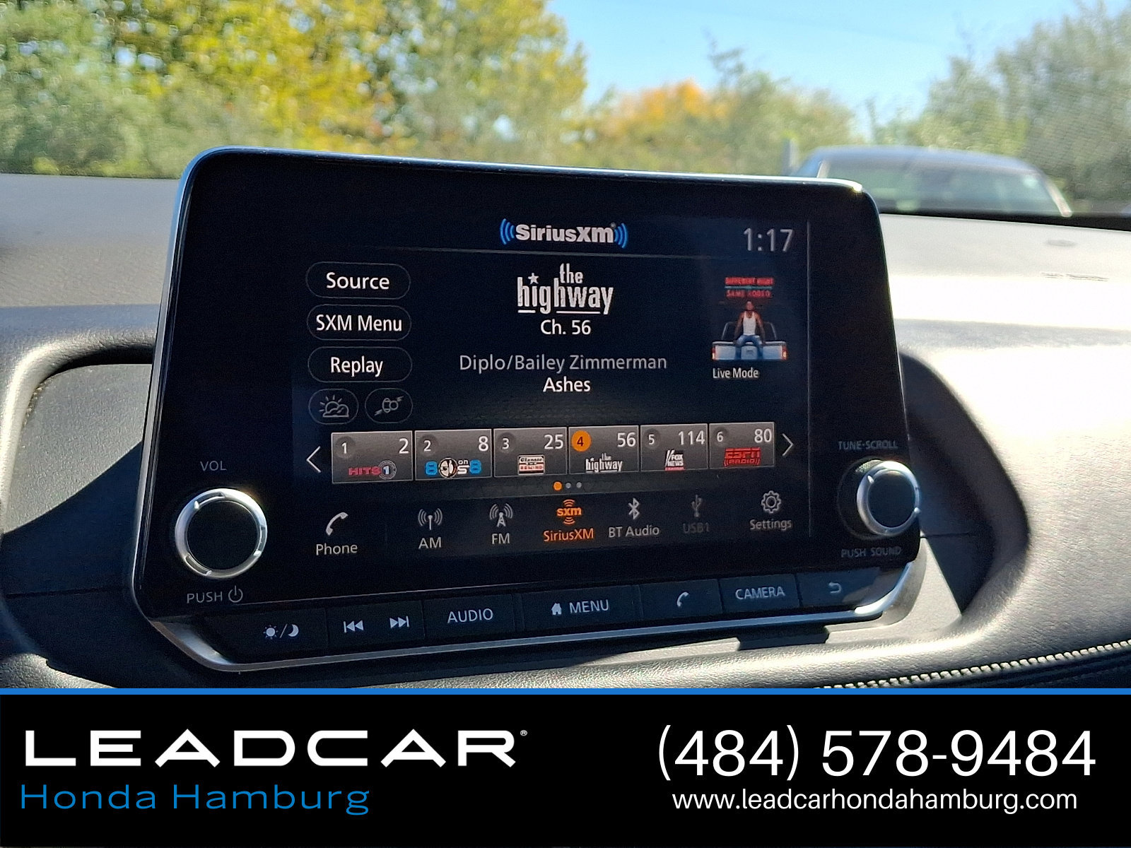 Used 2024 Nissan Rogue S AWD/4WD image 16
