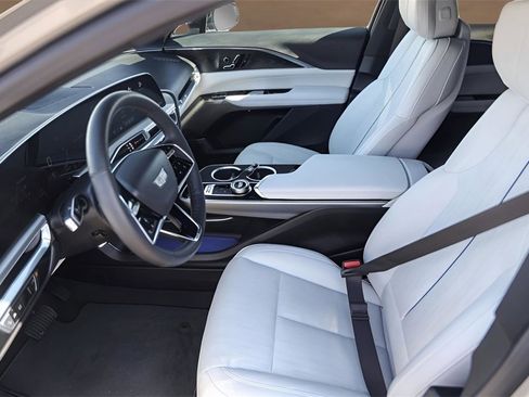 Certified 2024 Cadillac Lyriq Luxury image 8