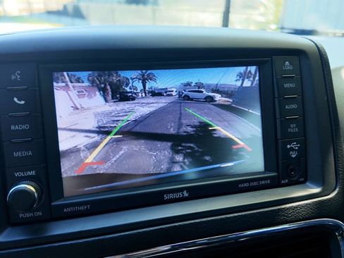 Used 2019 Dodge Grand Caravan SXT image 13