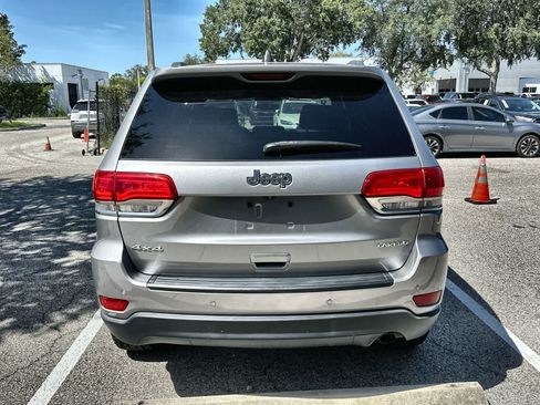 Used 2018 Jeep Grand Cherokee Laredo AWD/4WD image 7